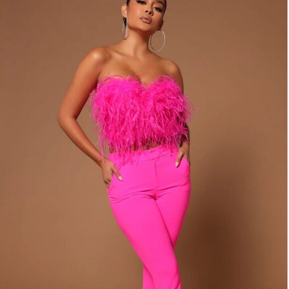 BRAND NEW Hot Pink Feather Top – Size Medium - Picture 2 of 5